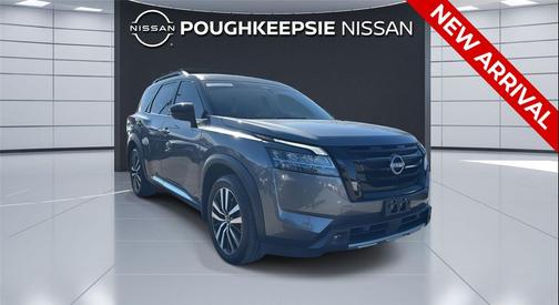 2023 Nissan Pathfinder Platinum 4WD