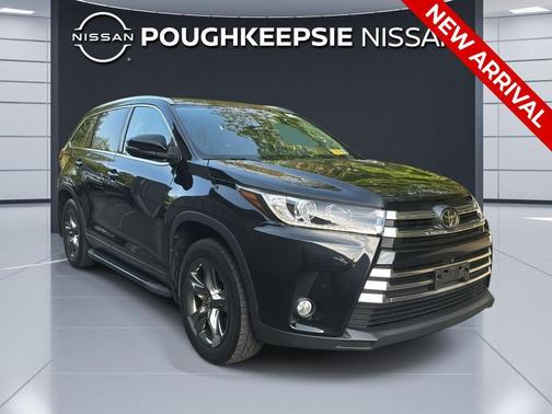 Midnight Black Metallic 2017 Toyota Highlander Limited Platinum