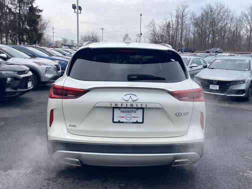2021 INFINITI QX50 LUXE AWD