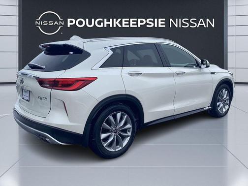 2021 INFINITI QX50 LUXE AWD