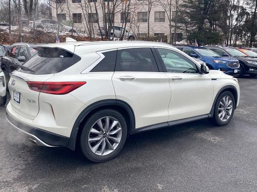 2021 INFINITI QX50 LUXE AWD