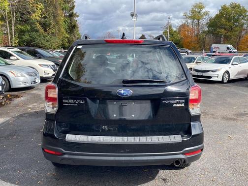 2017 Subaru Forester 2.5i