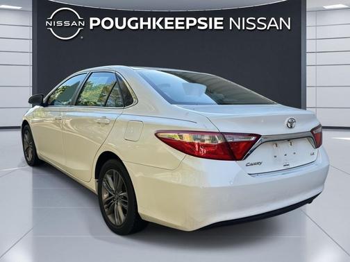 Super White 2015 Toyota Camry LE