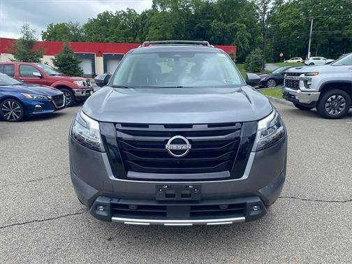 2022 Nissan Pathfinder SL 4WD