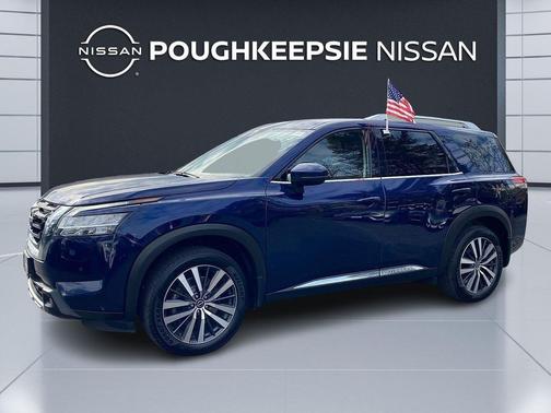 2022 Nissan Pathfinder Platinum 4WD