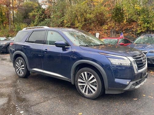 2022 Nissan Pathfinder Platinum 4WD