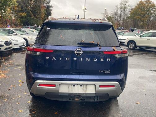 2022 Nissan Pathfinder Platinum 4WD