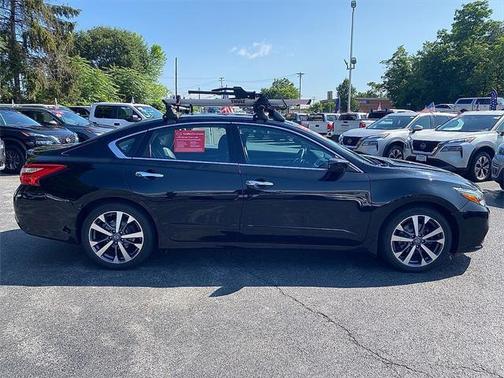 2016 Nissan Altima 2.5 SR