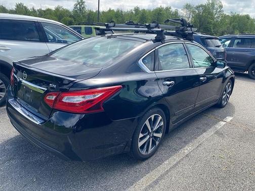 2016 Nissan Altima 2.5 SR