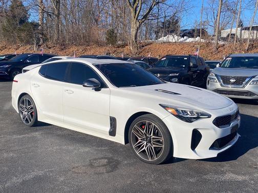 2022 Kia Stinger GT1