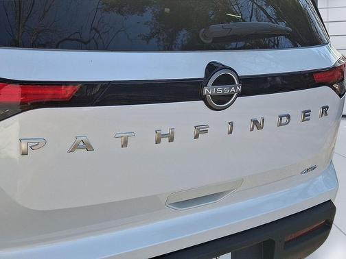 2025 Nissan Pathfinder Rock Creek 4WD