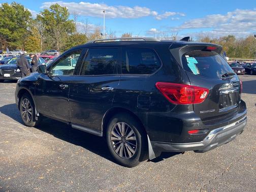 2020 Nissan Pathfinder S 4WD