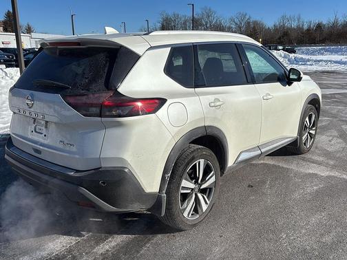 2021 Nissan Rogue SL