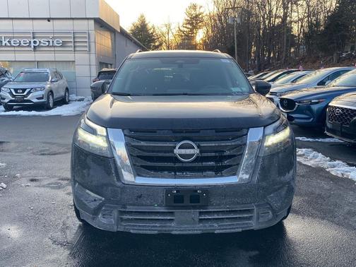 2024 Nissan Pathfinder SV 4WD