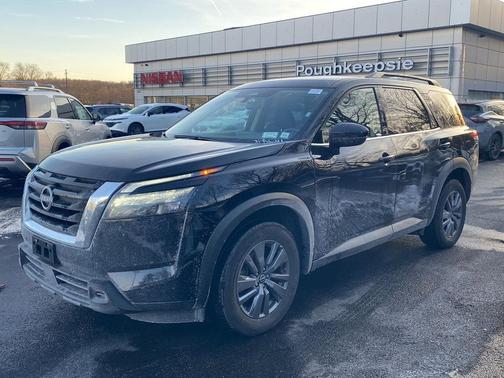 2024 Nissan Pathfinder SV 4WD