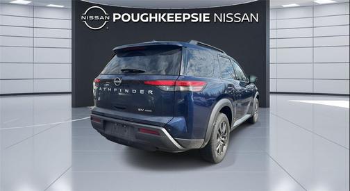2022 Nissan Pathfinder SV 4WD