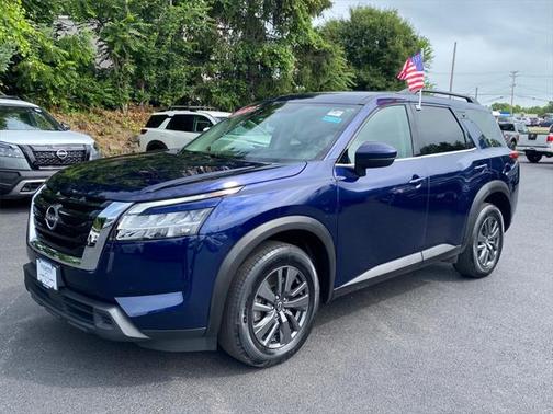2022 Nissan Pathfinder SV 4WD