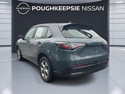 Nordic Forest Pearl 2023 Honda HR-V LX