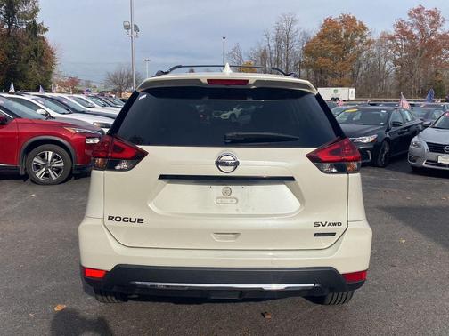 2018 Nissan Rogue SV
