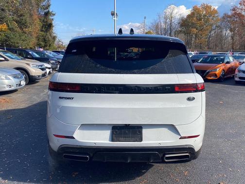 2023 Land Rover Range Rover Sport SE