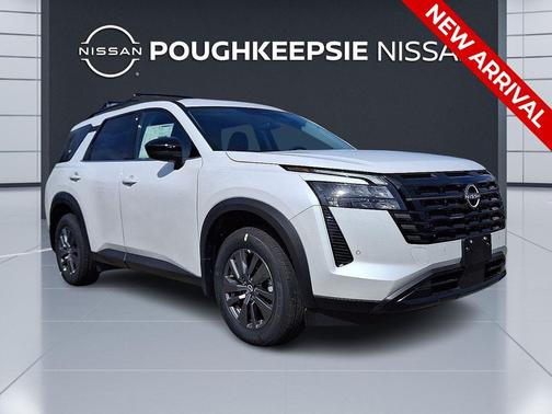 Everest White Pearl Tricoat 2026 Nissan Pathfinder SV