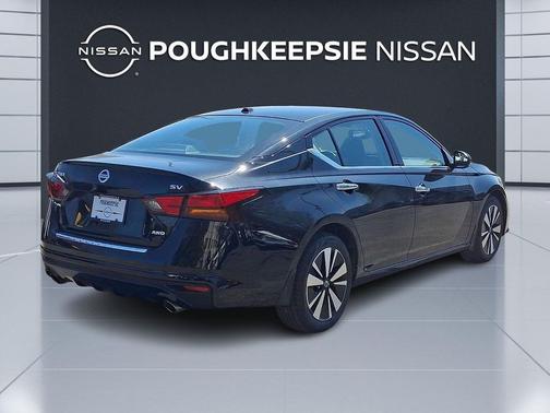 Super Black 2020 Nissan Altima 2.5 SV