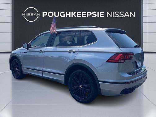 2022 Volkswagen Tiguan 2.0T SE R-Line Black 4MOTION