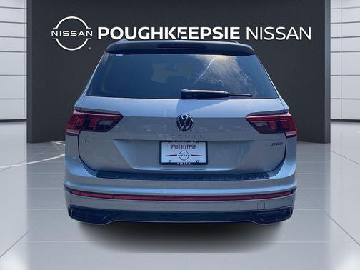 2022 Volkswagen Tiguan 2.0T SE R-Line Black 4MOTION
