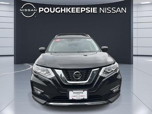 Magnetic Black 2018 Nissan Rogue SL