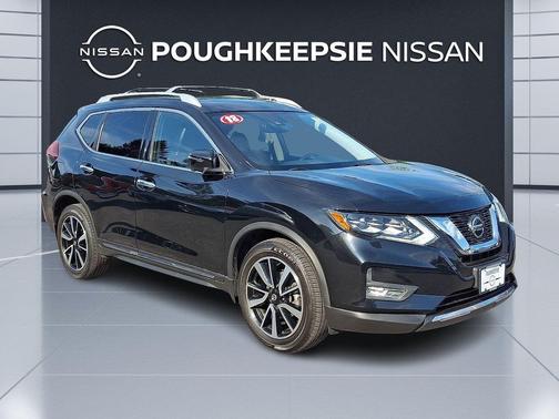 Magnetic Black 2018 Nissan Rogue SL