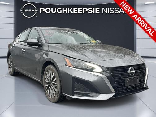 Gun Metallic 2023 Nissan Altima 2.5 SV