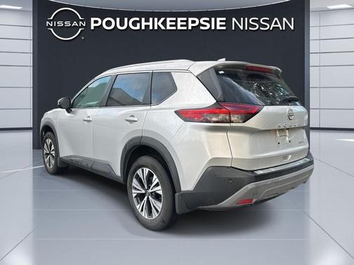 Brilliant Silver Metallic 2023 Nissan Rogue SV