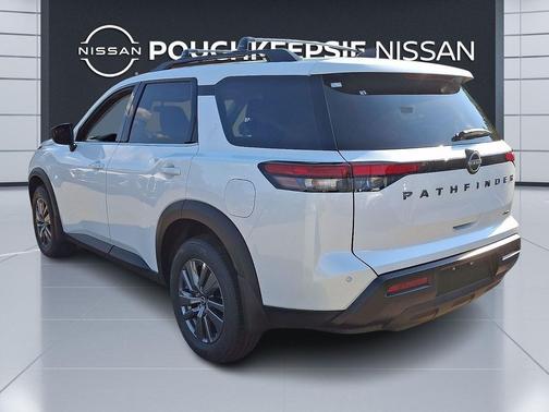 Everest White Pearl Tricoat 2026 Nissan Pathfinder SV