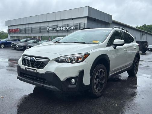 Crystal White Pearl 2023 Subaru Crosstrek Premium