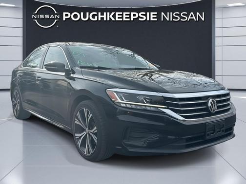 Deep Black Pearl 2021 Volkswagen Passat 2.0T SE