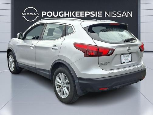 2017 Nissan Rogue Sport SV