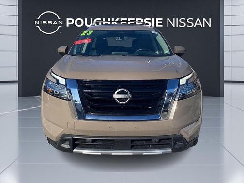 2023 Nissan Pathfinder Platinum 4WD