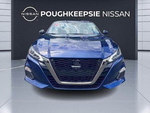 2021 Nissan Altima SR FWD
