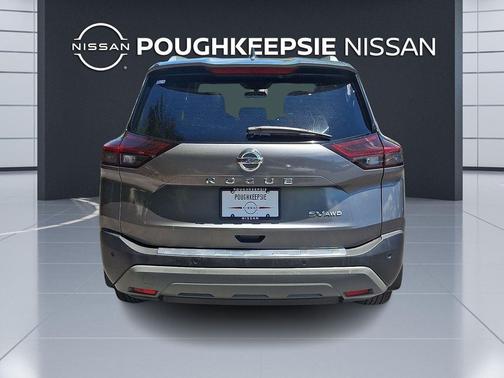 Gun Metallic 2021 Nissan Rogue SV