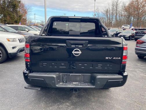 2024 Nissan Frontier SV