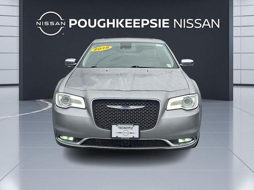 2018 Chrysler 300 Limited