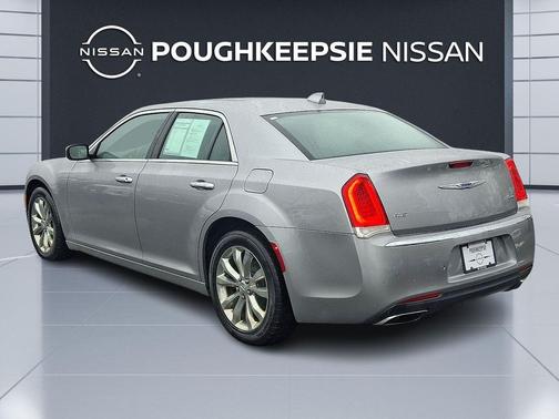 2018 Chrysler 300 Limited