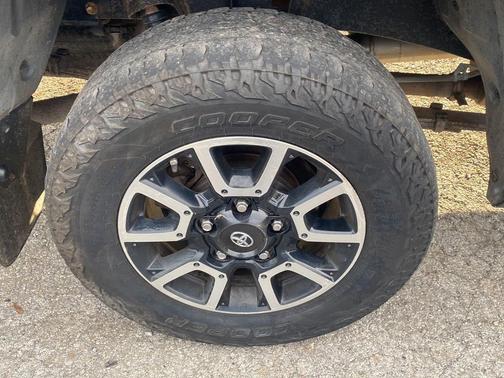 2016 Toyota Tundra SR5