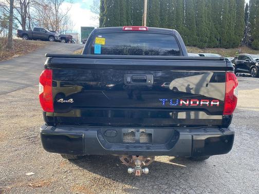 2016 Toyota Tundra SR5