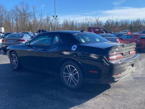 2019 Dodge Challenger SXT