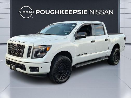 2019 Nissan Titan SL