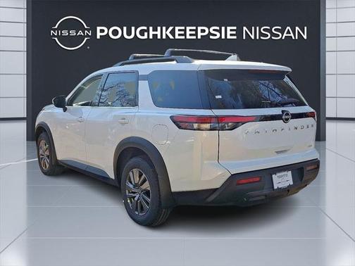 2025 Nissan Pathfinder SV 4WD