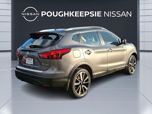 2017 Nissan Rogue Sport SL