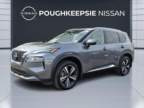 Gun Metallic 2023 Nissan Rogue SL