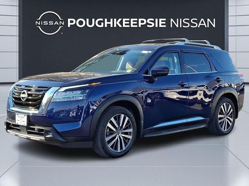 Deep Ocean Blue Pearl 2022 Nissan Pathfinder Platinum 4WD